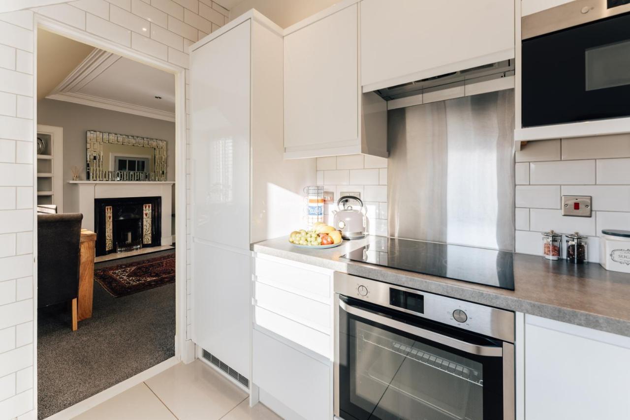Luxury Inverness Central Apartment Private Parking מראה חיצוני תמונה