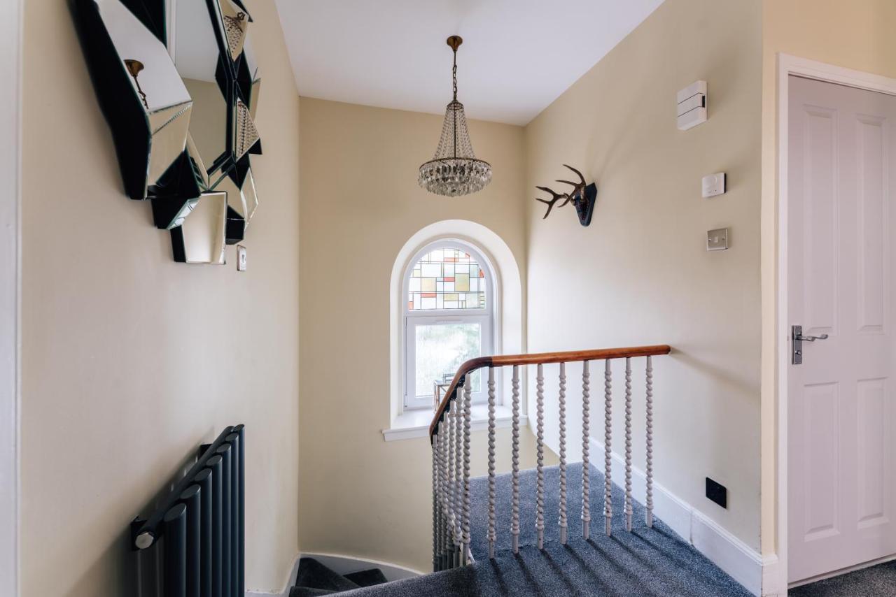 Luxury Inverness Central Apartment Private Parking מראה חיצוני תמונה